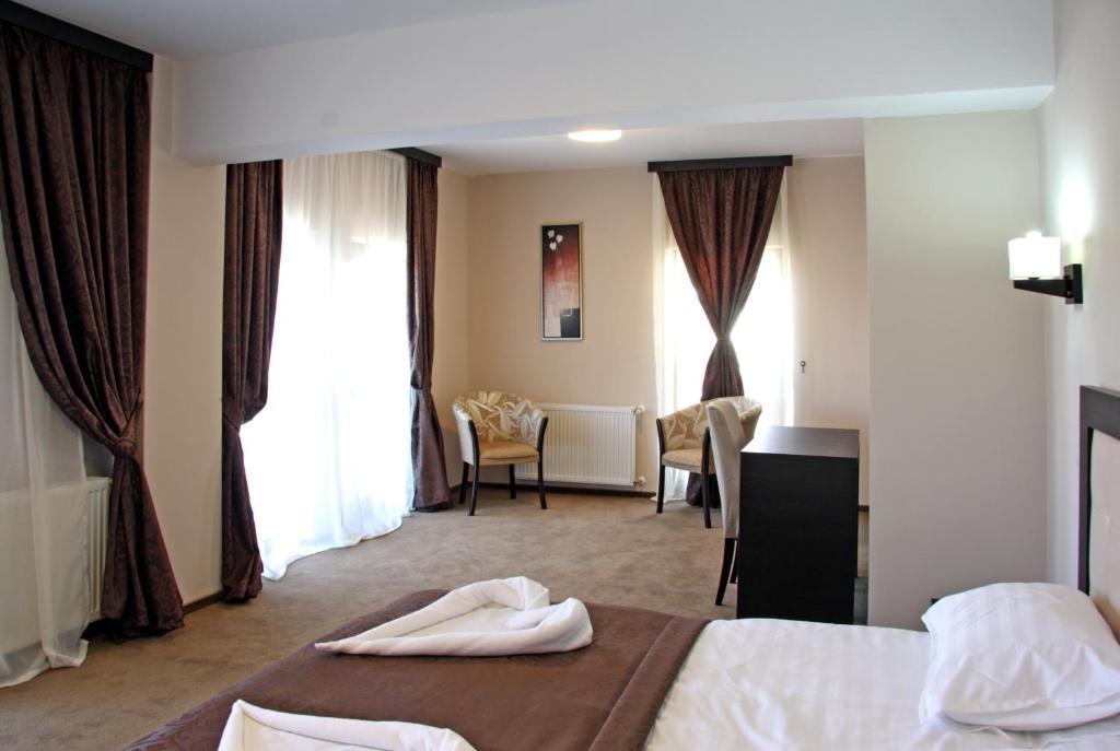 King Hotel 3*